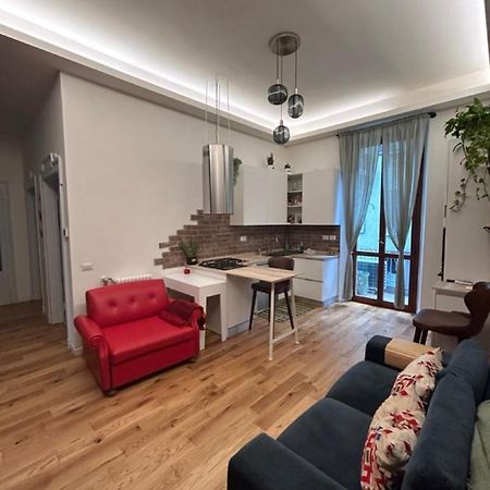 Gam Gam Isola Room Rent Мілан Екстер'єр фото